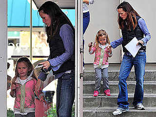 Photos of Jennifer Garner and Violet Affleck Leaving School in LA