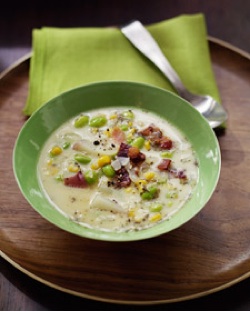 Fast & Easy Recipe for Edamame Corn Chowder With Bacon