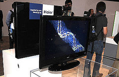 HDTV Powered Wirelessly at CES, Target Offering $99 Video Game Console Setup Service HDTV Powered Wirelessly at CES, Target Offering $99 Video Game Console Setup Service