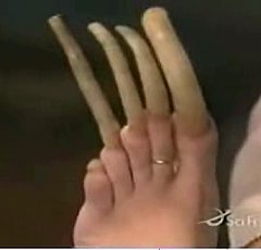 Freakshow Toenail Fun!
