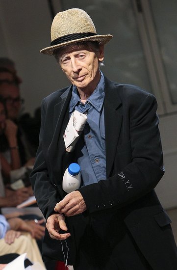 Model Diversity At Yohji Yamamoto