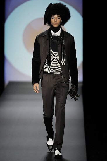 Paris: Jean Paul Gaultier Men's Fall 2009