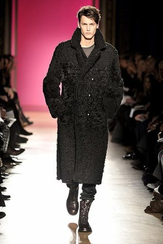 Paris: Emanuel Ungaro Men's Fall 2009 Paris: Emanuel Ungaro Men's Fall 2009