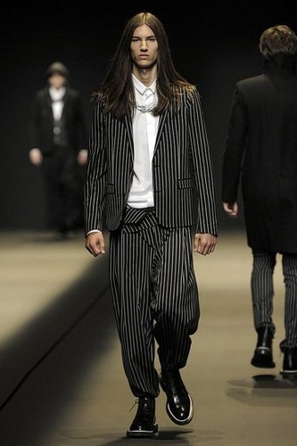 Paris: Dior Homme Fall 2009 Paris: Dior Homme Fall 2009