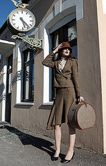 Using A Hat Box To Make A Better Styled Outfit With Style Bytes