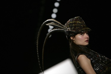 Carolina Herrera Autumn Winter 2008 Collection with feathers