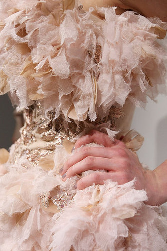 At Marchesa Fall 2009, Beauty Is Pain At Marchesa Fall 2009, Beauty Is Pain