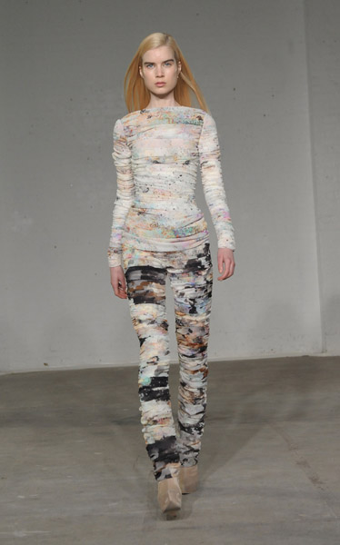 Josh Goot Switches Up Venue, But Not Signature Looks for Fall 2009 Josh Goot Switches Up Venue, But Not Signature Looks for Fall 2009