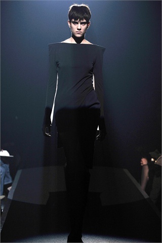 Maison Martin Margiela Fall 2009: Doing Well, Head in the Clouds Maison Martin Margiela Fall 2009: Doing Well, Head in the Clouds
