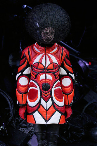 Alexander McQueen Fall 2009: A Twisted Fantasy Alexander McQueen Fall 2009: A Twisted Fantasy