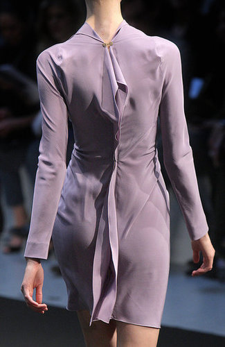 RM by Roland Mouret Fall 2009: "The Work of a Local Dressmaker" RM by Roland Mouret Fall 2009: "The Work of a Local Dressmaker"