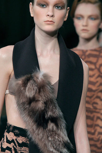 Miu Miu Fall 2009: A Sultry Riff on the Bourgeois Miu Miu Fall 2009: A Sultry Riff on the Bourgeois