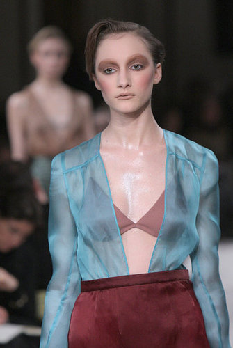 Miu Miu Fall 2009: A Sultry Riff on the Bourgeois Miu Miu Fall 2009: A Sultry Riff on the Bourgeois