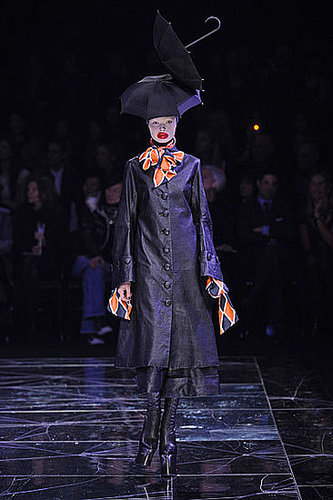 Alexander McQueen Fall 2009: A Twisted Fantasy Alexander McQueen Fall 2009: A Twisted Fantasy