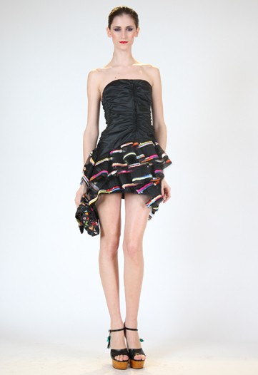 Marc Jacobs Is In Venice, But Channels Eclectic Brazil for Cruise 2010 Marc Jacobs Is In Venice, But Channels Eclectic Brazil for Cruise 2010