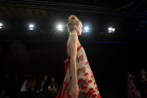 Alberta Ferretti's Spring 2010 Philosophy: Light, Gauzy, and Full of Lips Alberta Ferretti's Spring 2010 Philosophy: Light, Gauzy, and Full of Lips