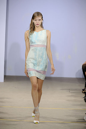 A Softer Side of Jonathan Saunders for Spring 2010 A Softer Side of Jonathan Saunders for Spring 2010