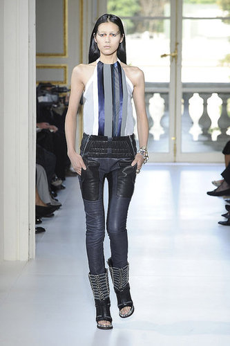 Balenciaga Aims to Go Thorougly Modern for Spring 2010 Balenciaga Aims to Go Thorougly Modern for Spring 2010