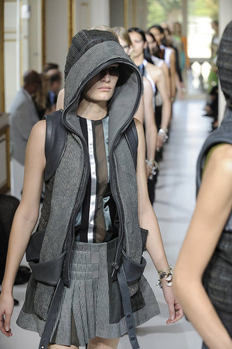 Balenciaga Aims to Go Thorougly Modern for Spring 2010 Balenciaga Aims to Go Thorougly Modern for Spring 2010