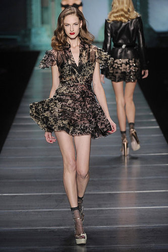 Christian Dior Channels Film Noir for Spring 2010 Christian Dior Channels Film Noir for Spring 2010