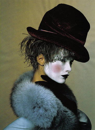 Black Hat and White Face, New York, (Carolyn Murphy), Vogue, June 24, 1997
Black Hat and White Face, New York, (Carolyn Murphy), Vogue, June 24, 1997