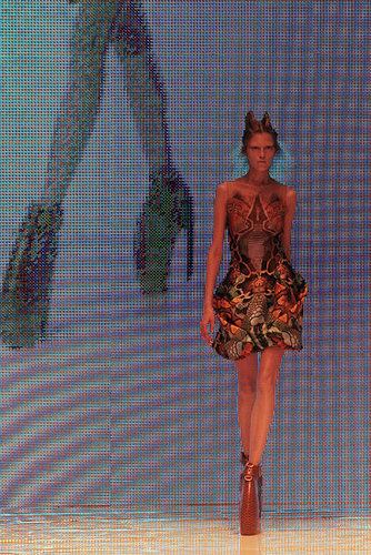 Alexander McQueen Shows Holographic Alien Beauties for Spring 2010 Alexander McQueen Shows Holographic Alien Beauties for Spring 2010