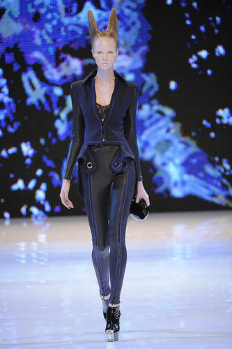 Alexander McQueen Shows Holographic Alien Beauties for Spring 2010 Alexander McQueen Shows Holographic Alien Beauties for Spring 2010