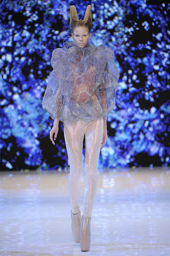 Alexander McQueen Shows Holographic Alien Beauties for Spring 2010 Alexander McQueen Shows Holographic Alien Beauties for Spring 2010