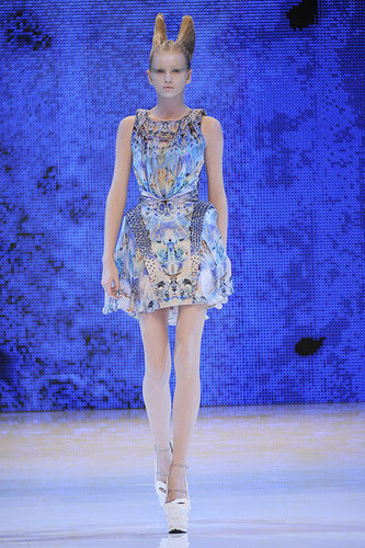 Alexander McQueen Shows Holographic Alien Beauties for Spring 2010 Alexander McQueen Shows Holographic Alien Beauties for Spring 2010
