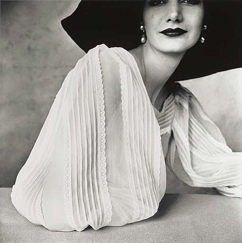 Large Sleeve (Sunny Harnett), New York, 1951
Large Sleeve (Sunny Harnett), New York, 1951