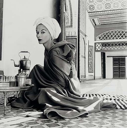 Woman in Moroccan Palace (Lisa Fonssagrives-Penn), Marrakech, 1951
Woman in Moroccan Palace (Lisa Fonssagrives-Penn), Marrakech, 1951