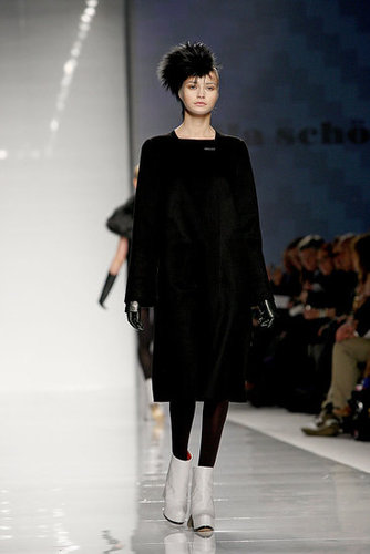 Milan Fashion Week: Mila Schon Fall 2009 Milan Fashion Week: Mila Schon Fall 2009
