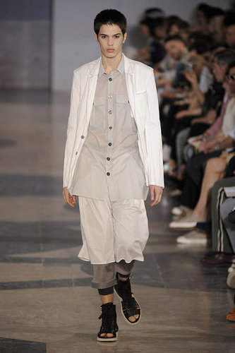Paris: Kris Van Assche Men's Spring 2010 Paris: Kris Van Assche Men's Spring 2010