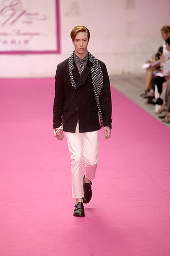 Paris: Emanuel Ungaro Men's Spring 2010 Paris: Emanuel Ungaro Men's Spring 2010