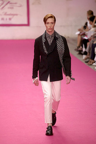 Paris: Emanuel Ungaro Men's Spring 2010 Paris: Emanuel Ungaro Men's Spring 2010