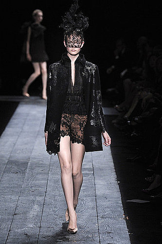 Valentino Fall 2009 Couture
Valentino Fall 2009 Couture