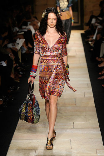 New York Fashion Week: Diane Von Furstenberg Spring 2010 New York Fashion Week: Diane Von Furstenberg Spring 2010