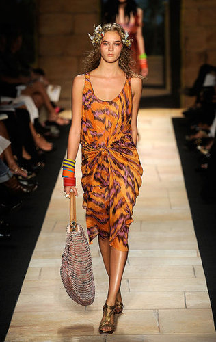 New York Fashion Week: Diane Von Furstenberg Spring 2010 New York Fashion Week: Diane Von Furstenberg Spring 2010