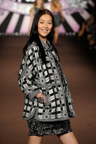 New York Fashion Week: Anna Sui Spring 2010 New York Fashion Week: Anna Sui Spring 2010
