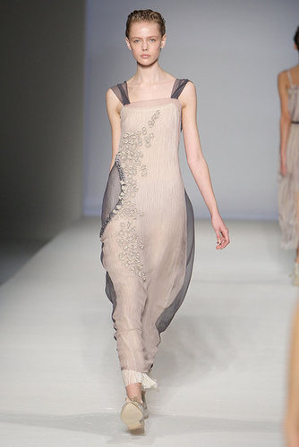 Milan Fashion Week: Alberta Ferretti Spring 2010 Milan Fashion Week: Alberta Ferretti Spring 2010