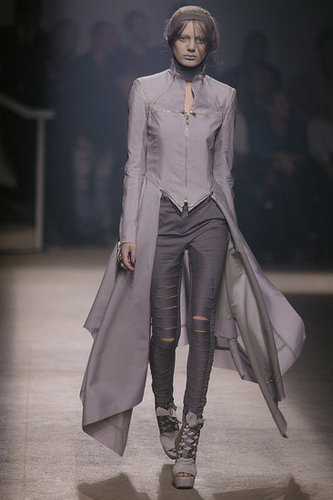 Paris Fashion Week: Gareth Pugh Spring 2010 Paris Fashion Week: Gareth Pugh Spring 2010