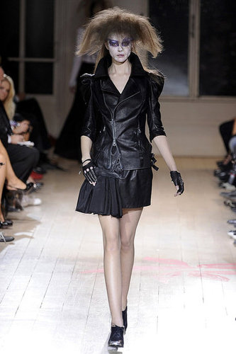 Paris Fashion Week: Yohji Yamamoto Spring 2010 Paris Fashion Week: Yohji Yamamoto Spring 2010