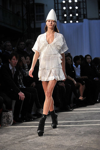 Paris Fashion Week: Givenchy Spring 2010 Paris Fashion Week: Givenchy Spring 2010