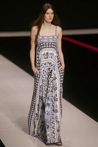 Paris Fashion Week: Leonard Spring 2010 Paris Fashion Week: Leonard Spring 2010