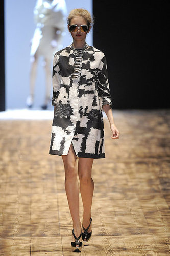 Paris Fashion Week: Giambattista Valli Spring 2010 Paris Fashion Week: Giambattista Valli Spring 2010