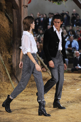 Paris Fashion Week: Chanel Spring 2010 Paris Fashion Week: Chanel Spring 2010