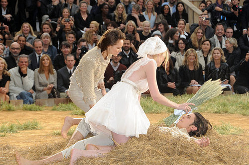 Paris Fashion Week: Chanel Spring 2010 Paris Fashion Week: Chanel Spring 2010