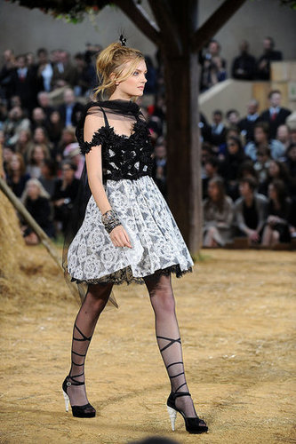 Paris Fashion Week: Chanel Spring 2010 Paris Fashion Week: Chanel Spring 2010
