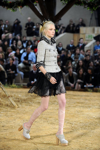 Paris Fashion Week: Chanel Spring 2010 Paris Fashion Week: Chanel Spring 2010