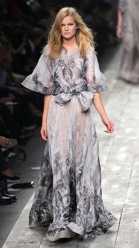 Paris Fashion Week: Valentino Spring 2010 Paris Fashion Week: Valentino Spring 2010